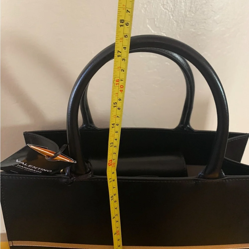 New Valentino Italian Leather Large tote bag - Picture 9 of 16